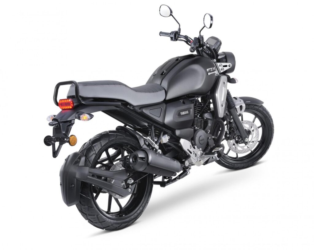 Yamaha FZ X (Bluetooth)