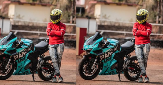 Bajaj Pulsar 200 RS Modified To Look Like Ducati