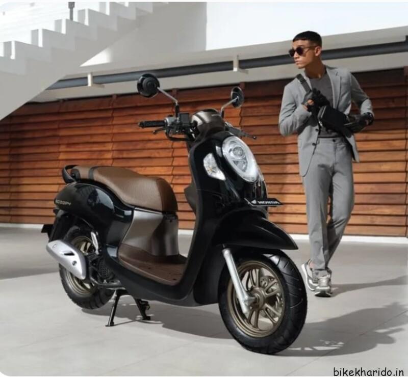 Honda Scoopy 110cc Scooter