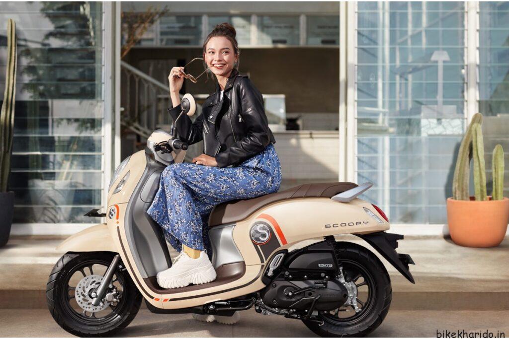 Honda Scoopy 110cc Scooter 
