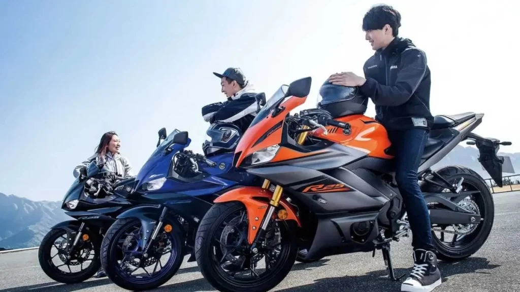 2022 Yamaha R25, MT25 Debuts